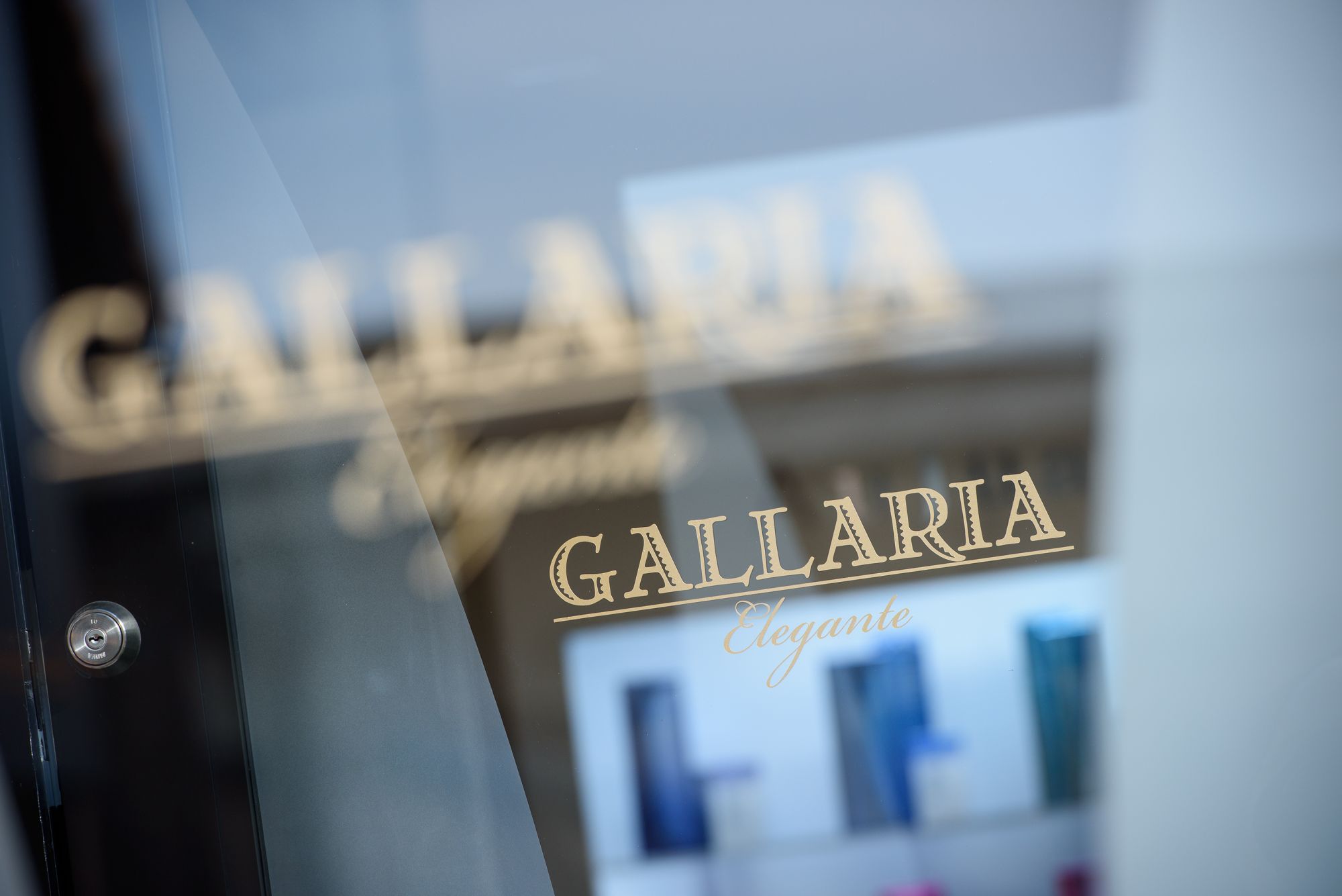 【徳重】≪完全週休2日制≫≪土日休み／連休の取得可能≫≪総売上の50〜60％還元≫入社2ヵ月は50万円の最低保証給あり！半休制度を設けている為、あなたののライフスタイルに合った働き方ができます！「GALLARIAElegante 徳重店（ガレリアエレガンテトクシゲテン）」からスタイリスト（美容師）の求人☆★