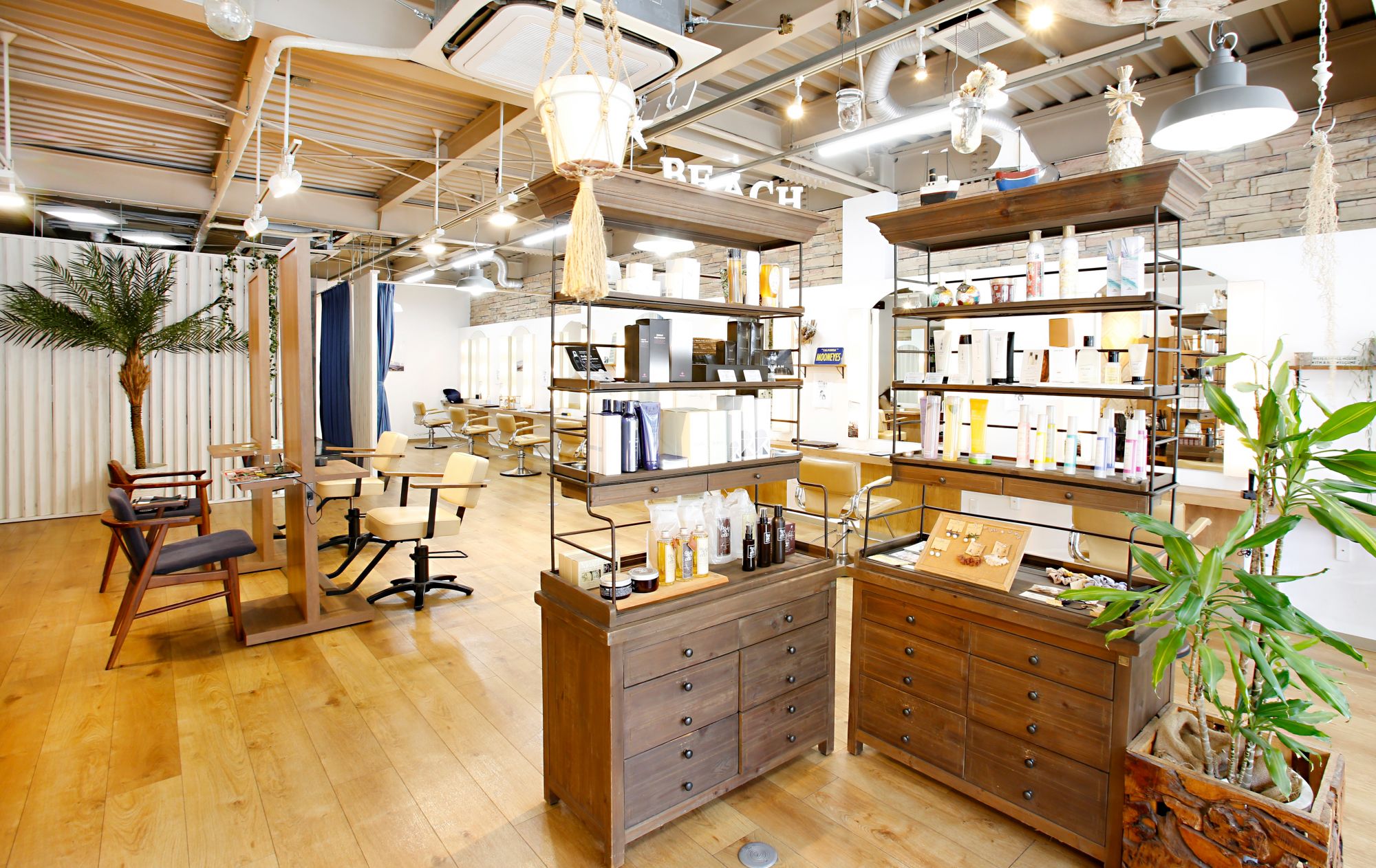 【野並】≪最低保障給あり≫≪完全週休2日制≫≪土日休み／連休の取得可能≫入社2ヵ月は50万円の最低保証給あり！自分の働きやすい働き方が可能！「By Eight野並店（バイエイトノナミテン）」からスタイリスト（美容師）の求人☆★