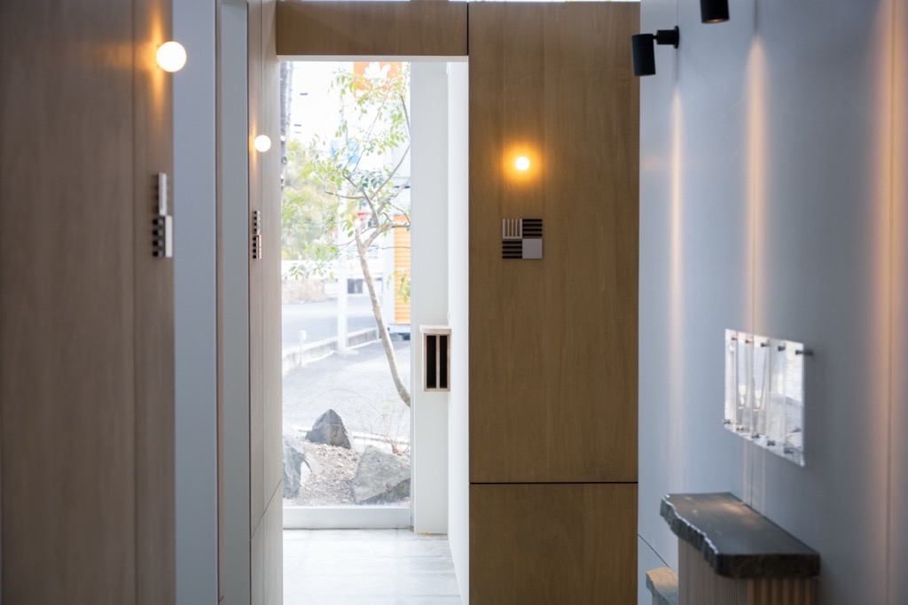 【徳重】≪選べる休日≫≪土日休み／連休の取得可能≫≪毎月入客チャンスあり≫入社2ヵ月は50万円の最低保証給あり！半休制度を設けている為、あなたののライフスタイルに合った働き方が可能！「EcorE（エコール）」からスタイリスト（美容師）の求人☆★