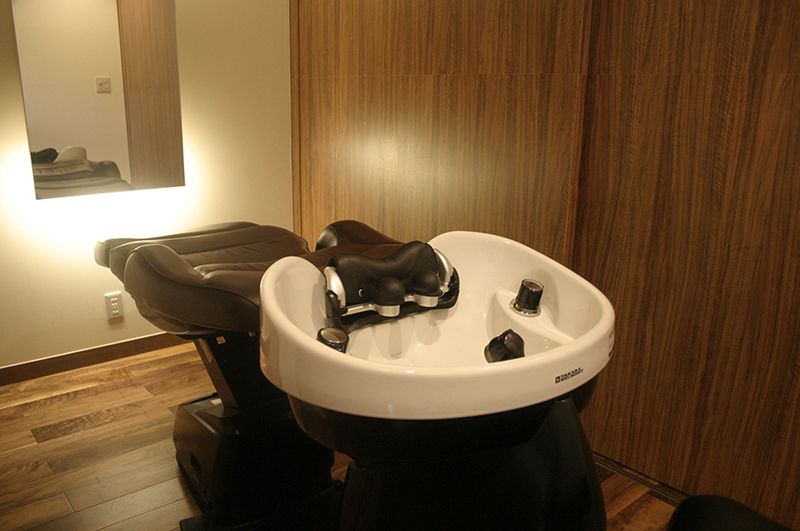 【岡山IC】≪社会保険完備≫≪月7日休み≫≪社員寮あり≫≪定期健康診断≫≪子供手当あり≫長く働ける環境が人気！年4回の社内技術試験で着実に昇給、昇格！個室完備のリラクゼーションサロン「MIOSTYLE(s)津高店（ミオスタイルツダカテン）」からスタイリスト・アシスタント（理容師）の求人☆★