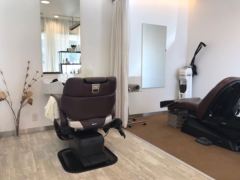 【児島】≪社会保険完備≫≪月7日休み≫≪社員寮あり≫≪定期健康診断≫≪子供手当あり≫好待遇で長くいてもらえる環境があります！年4回の社内技術試験で着実に昇給、昇格！個室完備のリラクゼーションサロン「MIOSTYLE(s)児島支所前店（ミオスタイルコジマシショマエテン）」からスタイリスト・アシスタント（理容師）の求人☆★