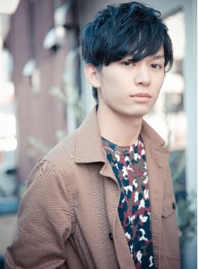 【梅田】≪完全週休2日制≫≪社会保険完備≫スタッフの成長を喜ぶ会社として、充実の待遇面と教育体制を用意!数をこなす仕事でなく丁寧な接客と技術が自慢の「ROYAL MAN 梅田(ロイヤルマンウメダ)」から理容師(理容室)の求人☆★