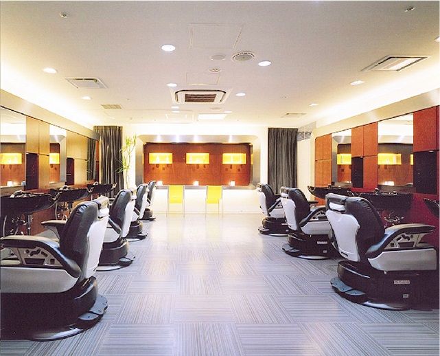 【緑地公園】≪完全週休2日制≫≪実働8時間≫≪住宅手当あり≫≪社会保険完備≫スタッフの成長を喜ぶ会社として、充実の待遇面と教育体制を用意!最短2年でスタイリストデビュー可能!「Edit& 緑地(エディットアンドリョクチ)」からアシスタント(美容師)の求人☆★