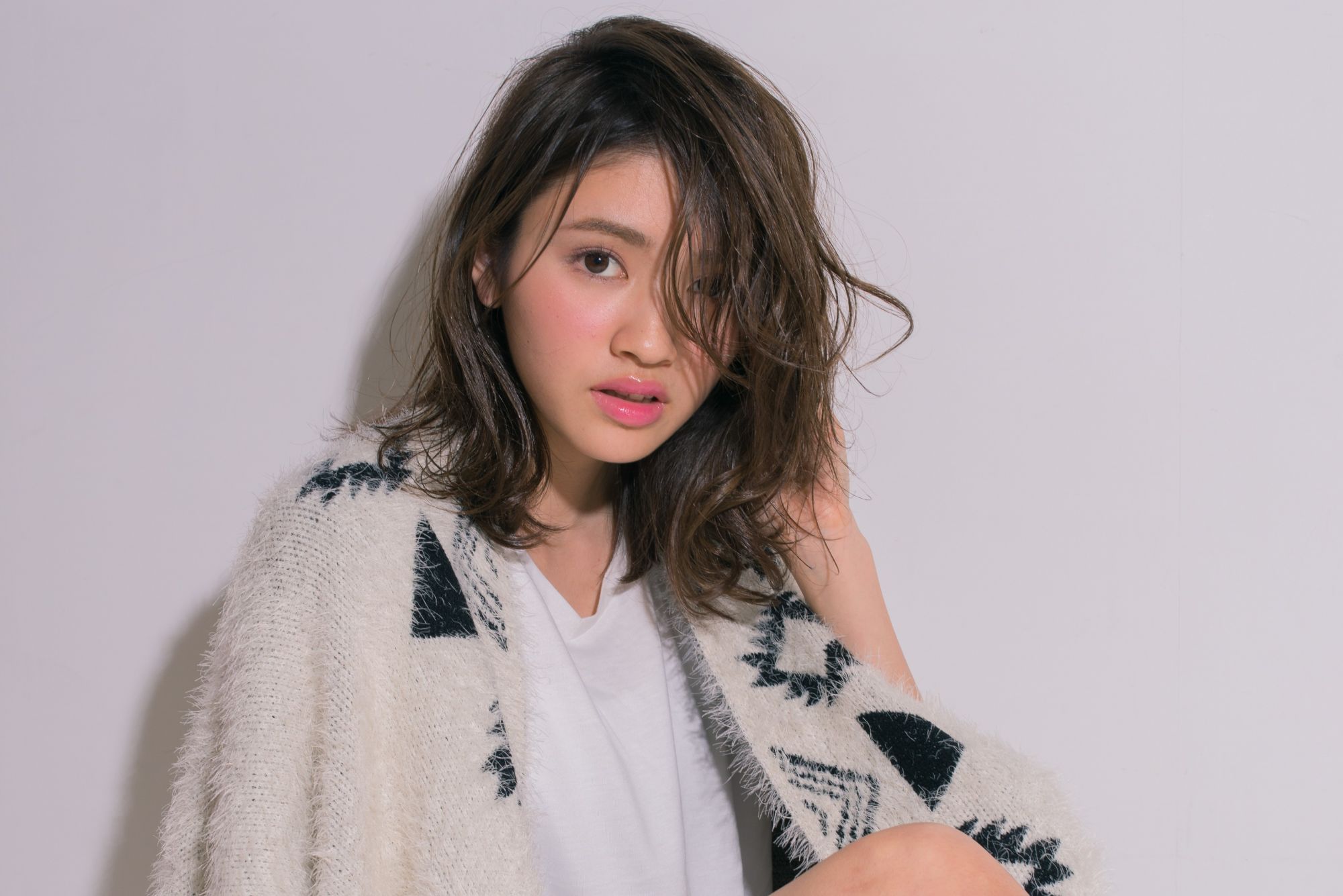 【つくば駅】≪最高月収80万円≫≪土日祝休みOK≫≪完全週休2日制≫≪16時までの勤務OK≫かなりの高待遇な環境で働くことができます！バリバリ働きたい方も、自分のペースで働きたい方にもオススメです！「aile by sion（エルバイシオン）」からスタイリスト（美容師）の求人☆★