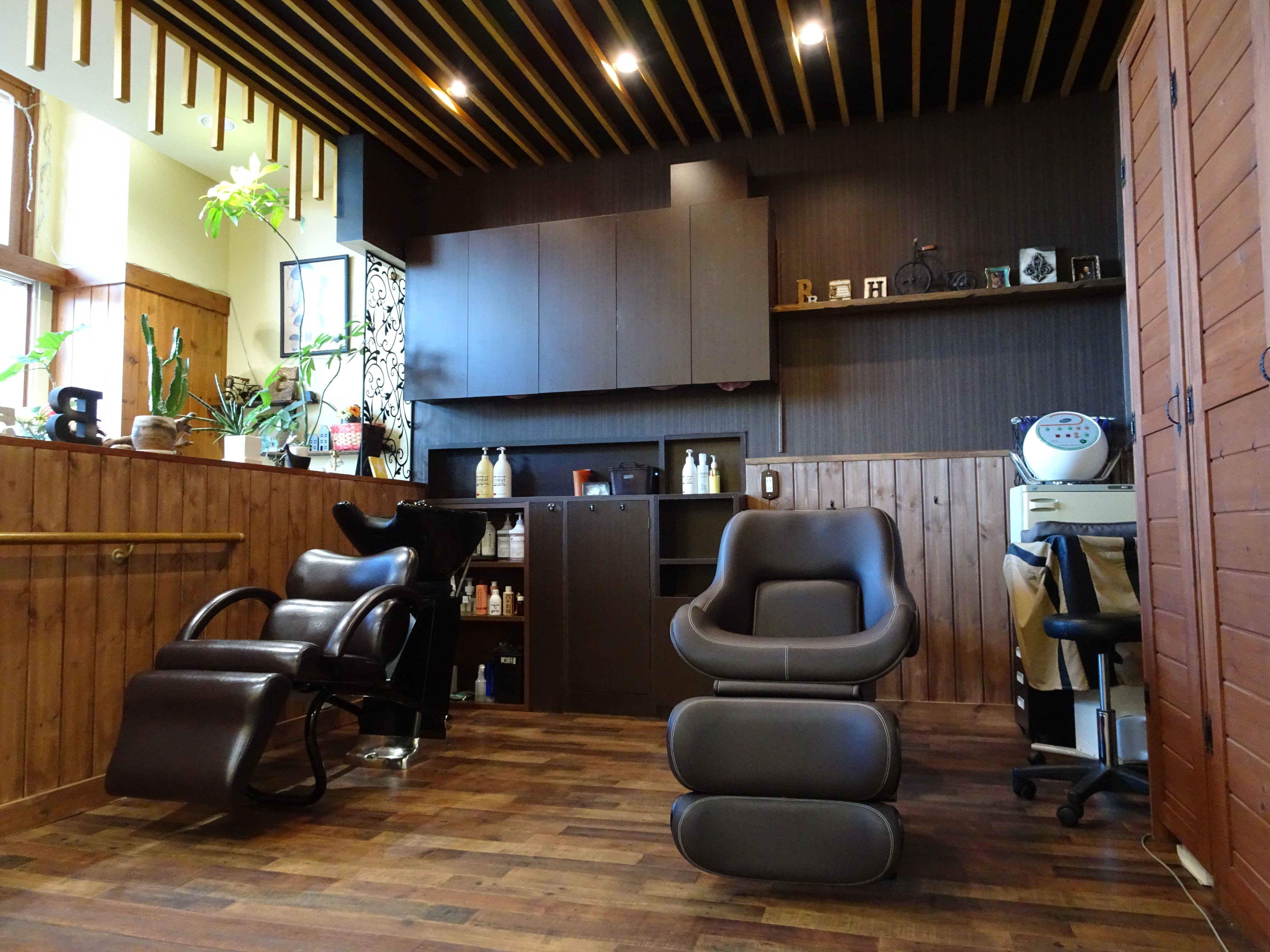 【茶屋ヶ坂】≪営業中レッスンOK≫アットホームな環境で働きたい方にオススメ!地域密着でゆったりお客様と関われます!「glad hair(グラッドヘアー)」からアシスタント(美容師)の求人☆★