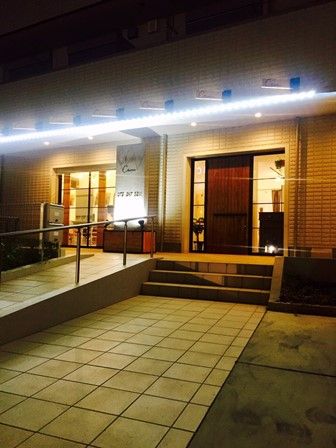 【JR鳳駅前】 社会保険完備  有給休暇&だんじり休みあり  月8日休み選択可能  入客チャンス多  月給25万円以上 アイラッシュブースもある人気ヘアサロン！とってもフレンドリーで働きやすい環境です！Hair’s CARE Carren（ヘアーズケアカレン）からスタイリスト（美容師）の求人★☆