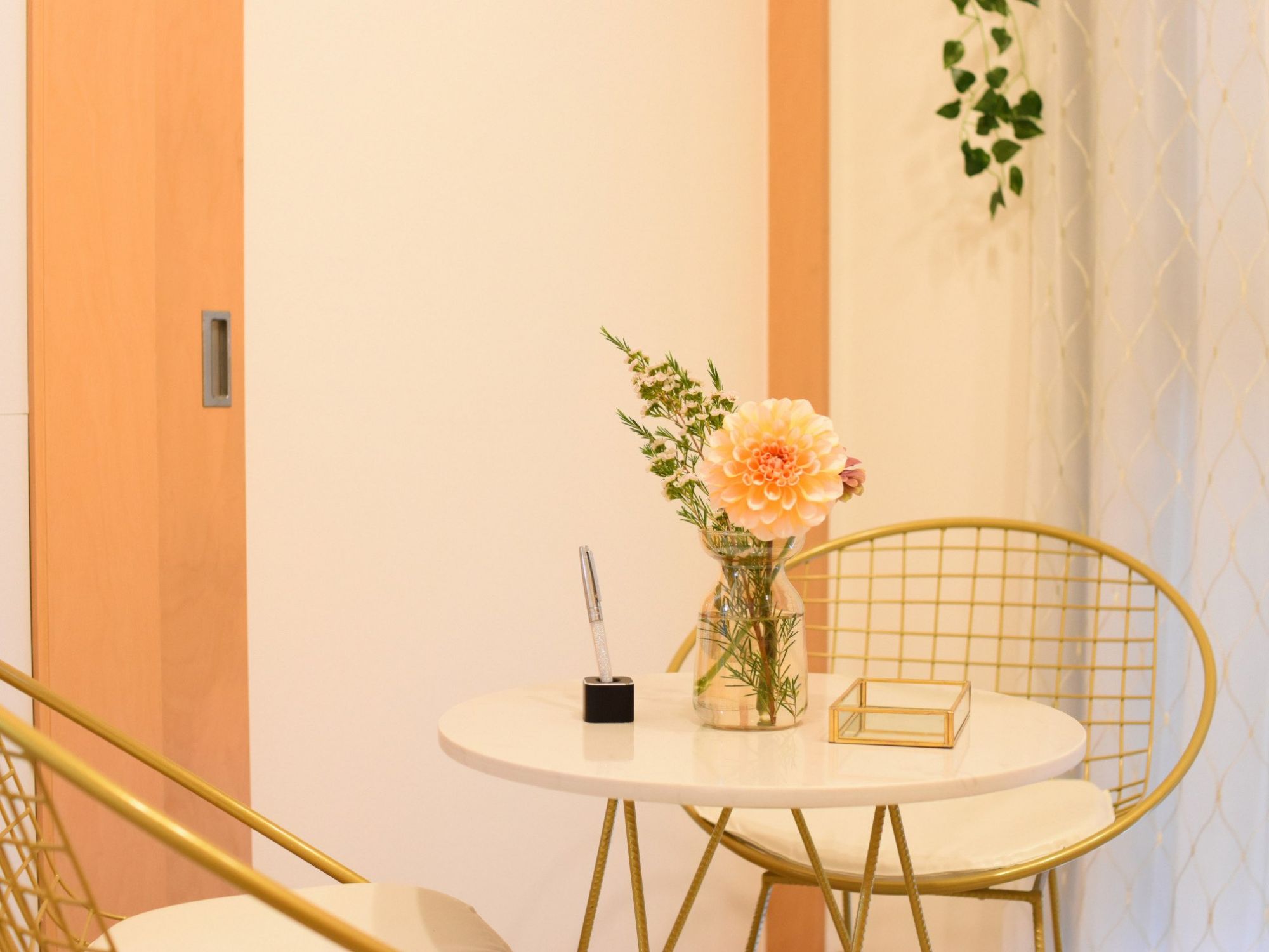 【上本町】≪社会保険完備≫≪18時閉店！≫≪独立支援あり≫技術以外の知識も身に着ける事が出来る環境！「Bemolle（ベモーレ）」からエステティシャンの求人☆☆