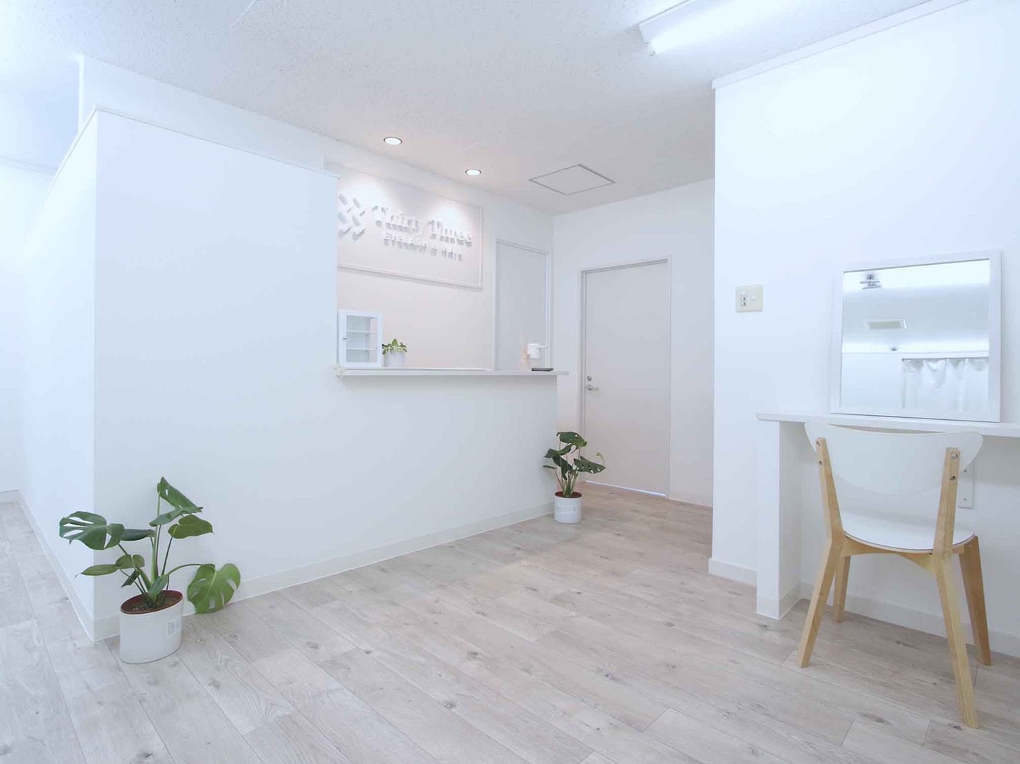 【甲子園】≪社会保険完備≫≪早番遅番の相談可能!≫≪土日休み応相談!≫「Thirty Three 甲子園店(サーティースリーコウシエンテン)」からアイリスト(アイデザイナー・まつげエクステ)の求人☆☆