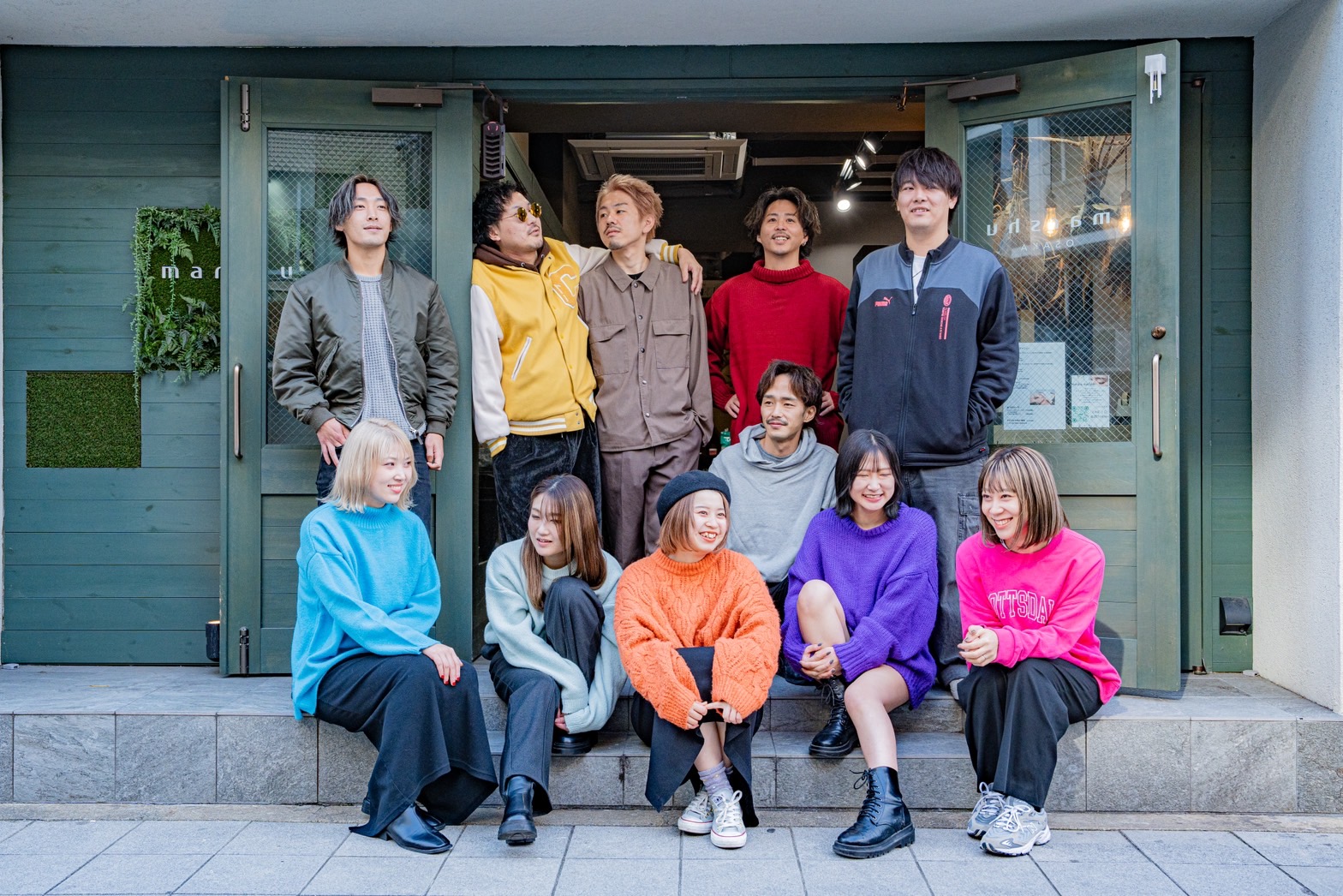 【十三駅】≪業務委託・正社員選択可能≫≪完全マンツーマン≫デザインカラーが大人気のヘアサロン!美容師1人1人に合わせた働き方を選ぶことが出来る体制です!「marshu atre(マーシュ アトレ)」からスタイリスト(美容師)の求人☆★☆