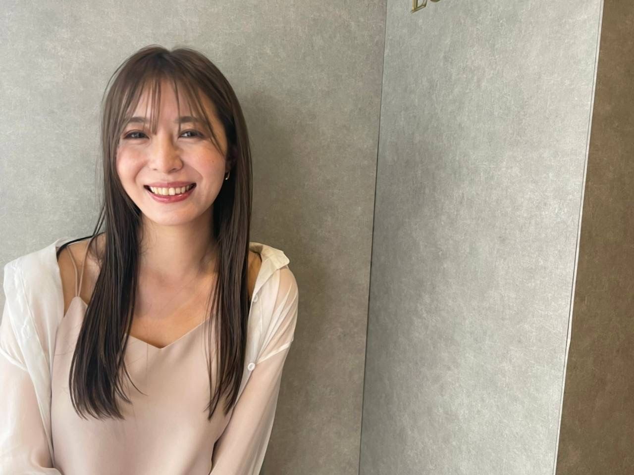【池袋】≪正社員or業務委託≫≪休日数選択可能≫≪土日祝休みOK≫美容師さんとして長く活躍出来る環境作りをしています!お客様1人ひとりにしっかり向き合い接客できる高単価サロン!「ARiA by ECLART 池袋店(アリアバイエクラートイケブクロテン)」からスタイリスト(美容師)の求人★☆