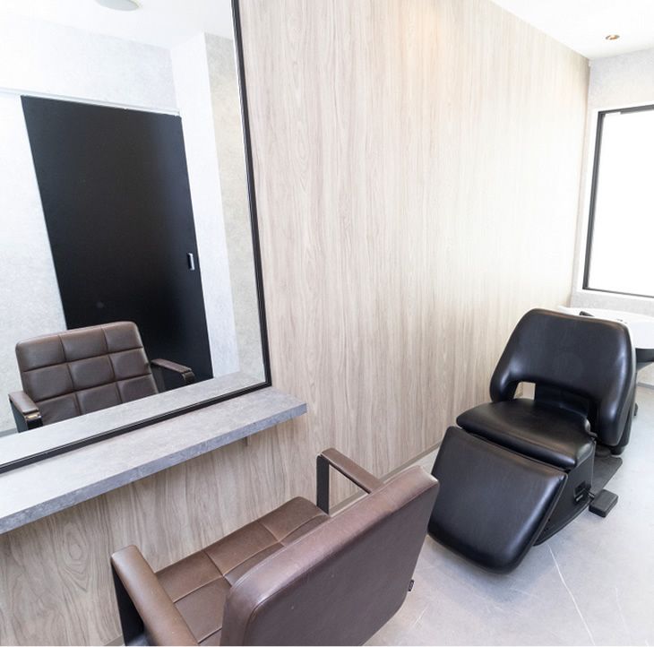 【梅田】≪フリー40％／指名50〜60％還元≫≪指名料全額還元≫≪マンツーマンでの施術≫自由出勤制！スタッフさんが働きやすい環境を整えており、プライベートもしっかり充実させることが出来るサロン「ALLYS 梅田（アリーズウメダ）」からスタイリスト（美容師）の求人★☆