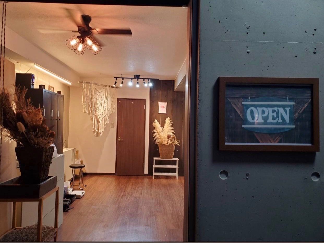 【石垣島】★オンライン面接OK★≪最低保障給あり・自由出勤制・20時までに退勤可能≫入客チャンスが多数あるため、初めての業務委託でも安心してお仕事できますよ！！幅広い世代の方を笑顔にするトータルビューティーサロン「GLOBAL NEO（グローバルネオ）」からアイリスト（アイデザイナー・まつ毛エクステ）の求人☆☆