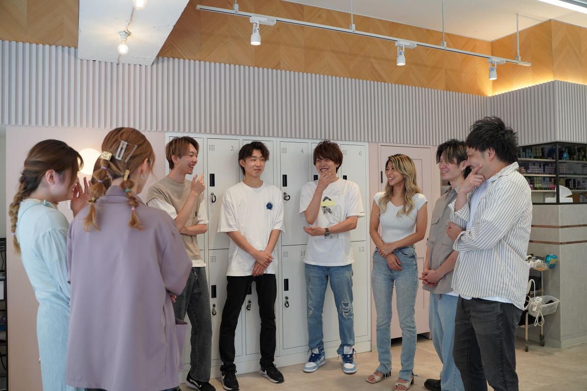 【金山】◆実働8時間・休日数は相談可能・社会保険完備・有給休暇あり・介護休暇制度あり・産休育休制度あり◆こだわりのオリジナル薬剤が人気で集客力も抜群！あの有名人気サロンAFLOATの姉妹店「LallYou 金山（ラルユーカナヤマ）」からスタイリスト（美容師）の求人☆★