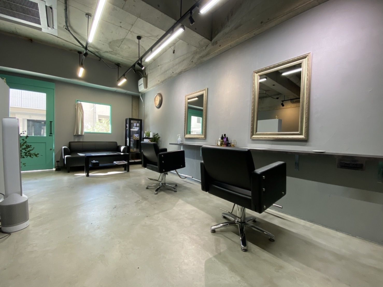 【野田阪神】≪日曜定休あり≫≪営業中レッスン可能≫≪夏季冬季休暇あり≫≪土日休みや連休の相談可能≫≪研修中も給与変動なし≫接客が好きな方大歓迎！楽しく働きたい方におすすめ！「.BAROQUE（ドットバロック）」からアシスタント（美容師）の求人☆★