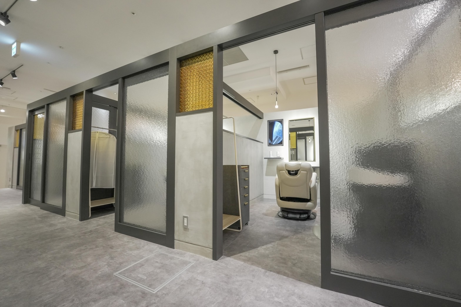 【天王寺】≪月8日休み≫≪社会保険完備≫全席個室&フラットシャンプー&最新設備の上質なトータルビューティーサロン！「STAR&PLANETS あべのHoop店（スターアンドプラネッツアベノフープテン）」からスタイリスト（美容師）の求人☆★