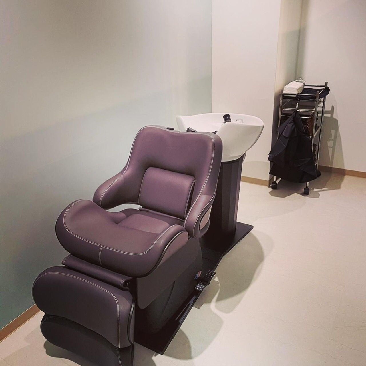 【高石駅】≪月8、9日休≫≪社会保険完備≫≪駅から徒歩1分≫≪デビューまでが早い≫≪営業時間内のレッスン≫地域密着でアットホームなuni hair salon（ユニヘアーサロン）よりスタイリスト（美容師）の求人☆★