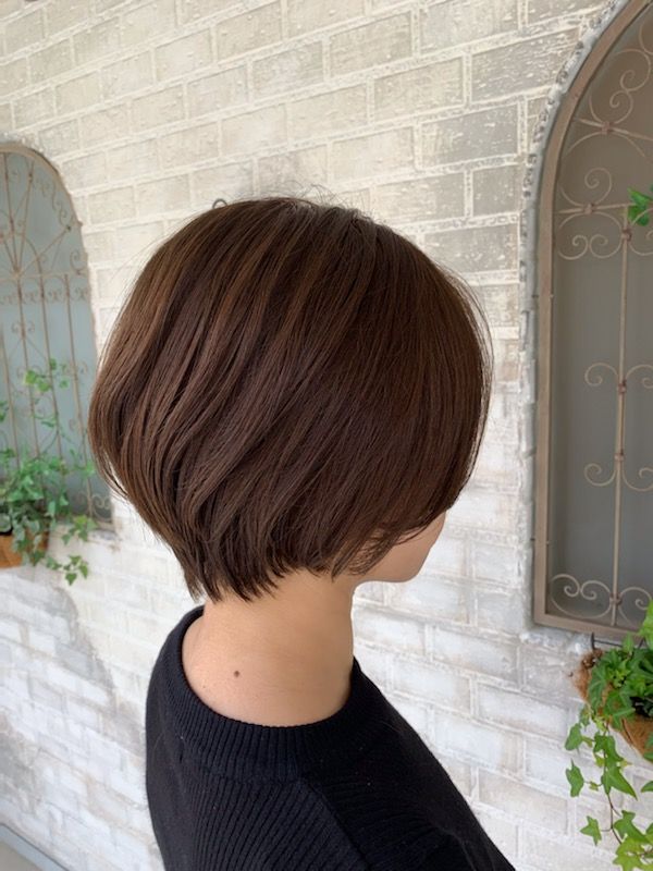 【泉大津駅】≪平均退社19時≫≪入客チャンスあり≫アンティーク調の落ち着いた雰囲気の「atelierLeTemps（アトリエルタン）」よりアシスタント（美容師）の求人☆★