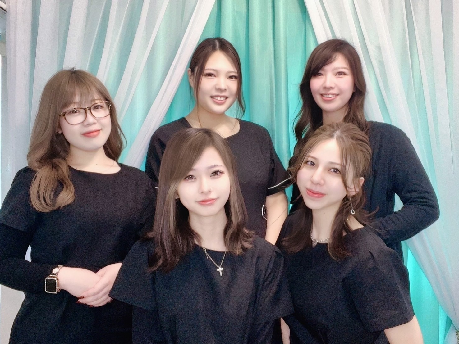 【博多駅】≪月給23万円スタート・完全週休二日制・実働8時間・社会保険完備・残業なし≫充実した福利厚生!今までの経験を活かして一緒にサロンを作ってくれるエステティシャン大募集!「AND NINE(アンドナイン)」からエステティシャン(エステ)の求人☆☆