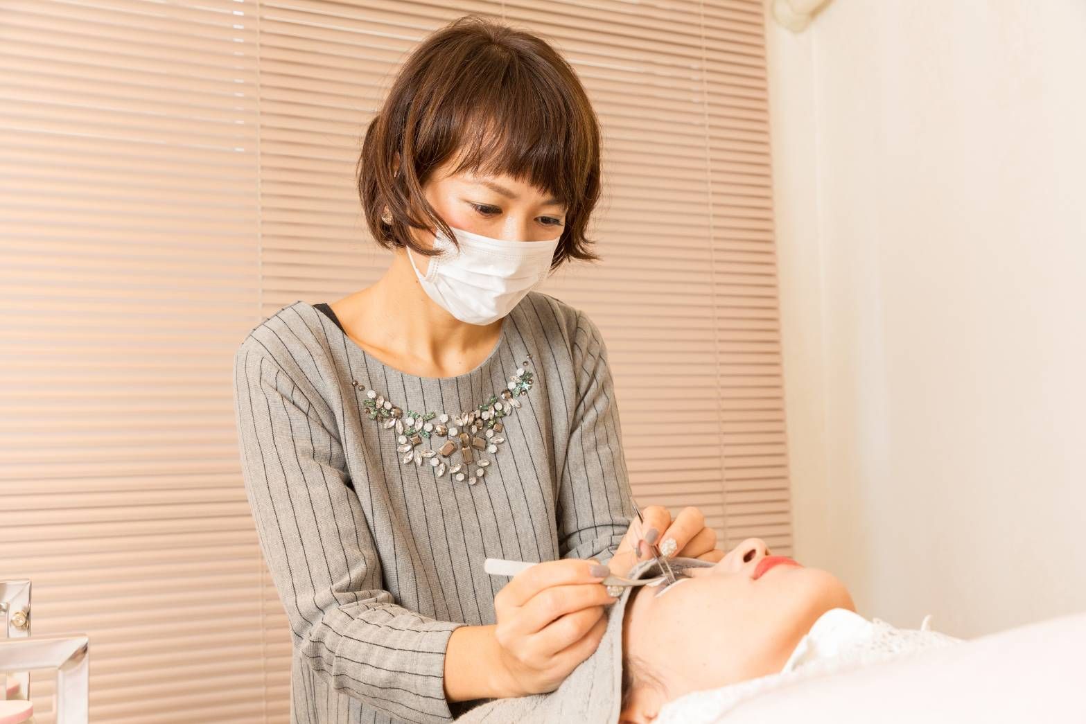 【久宝寺】≪完全週休2日制≫≪実働8時間≫カウンセリング重視！アットホームな環境で、リピーターがほとんどの「eyelashsalon Cule（アイラッシュサロンキュール）」からアイリスト（まつげエクステ・まつげパーマ）の求人★☆★