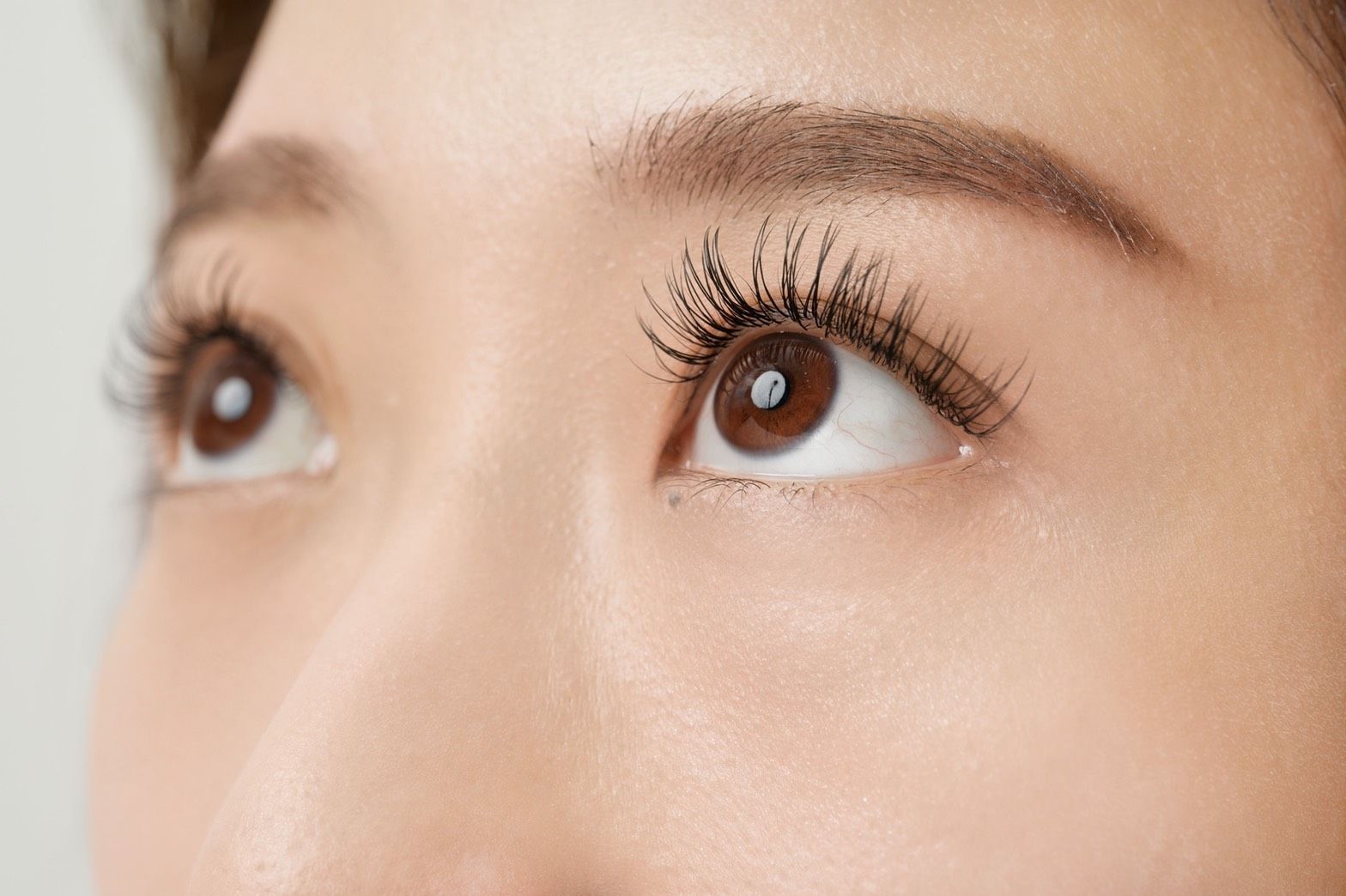 【西条】≪アイブロウ専任・アイラッシュ専任OK≫≪マツエク・マツパ・アイブロウメニューあり≫≪フリー売上40％／指名50％還元≫平均のお給料は20〜50万円以上と頑張り次第で沢山稼げる環境！働く時間は自由！バリバリ働きたい女性を全力サポート！「WHITE EYE 東広島店（ホワイトアイヒガシヒロシマテン）」からアイリスト（アイデザイナー・まつげエクステ）の求人☆☆