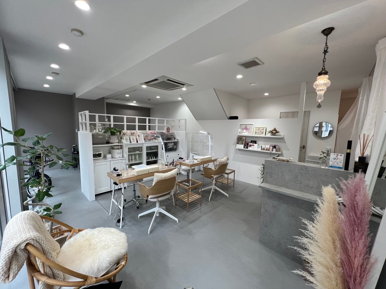 【大開】≪髪型ネイル自由≫≪週1日からの勤務OK≫≪手当豊富≫勤務日数・時間など働き方は自由自在のためパート・アルバイト歓迎！育児を終えたママさんでも働きやすい環境です！駅チカサロン「NAIL BIJOU（ネイルビジュウ）」からネイリスト（ネイル）の求人☆☆