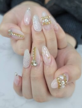 【新宿駅】≪持ち込みネイルのお客様多数≫≪交通費全額支給≫≪スカルプが得意≫頑張った分は歩合でしっかり還元！凄腕ネイリストが在籍されてるネイルサロン「Nail salon RAYAS（ネイルサロンレイアス）」からネイリスト（ネイル）の求人☆☆