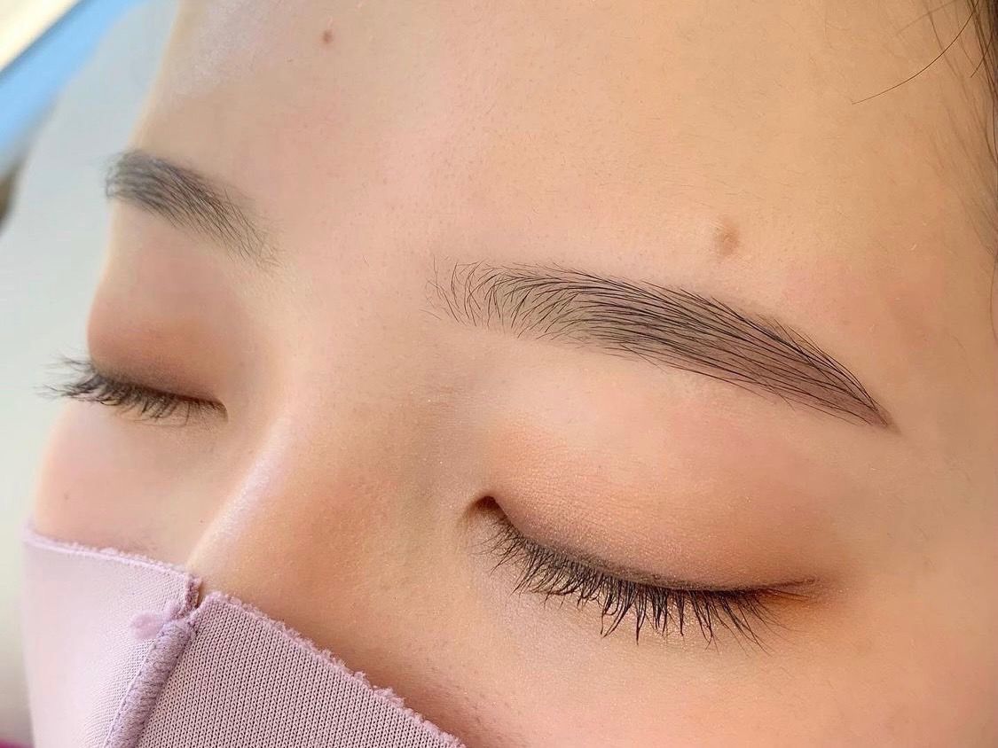 【名古屋駅】≪フリー40％／指名50％売上還元≫≪独立支援あり！≫イマ注目を集めるアイブロウ専門店！自分に合った働き方が選べ、スキマ時間でも稼げます！「WHITE EYE 名駅（ホワイトアイメイエキ）」からアイブロウリストの求人☆☆