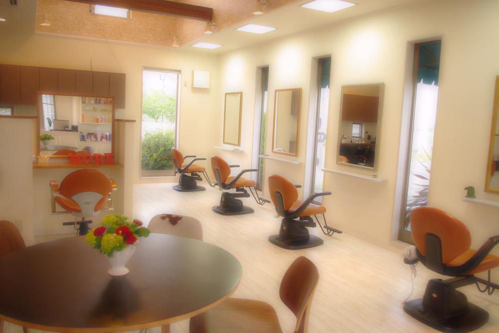 【磐田駅】◆着付けやメイクも学べる・まつ毛パーマも学べる・月8,9日休み・社会保険完備◆離職率の低さが働きやすさの証！今までの技術を生かしつつ幅広いジャンルで活躍できる美容師を目指せます！「elegance MORE（エレガンスモア）」からスタイリスト（美容師）の求人☆★