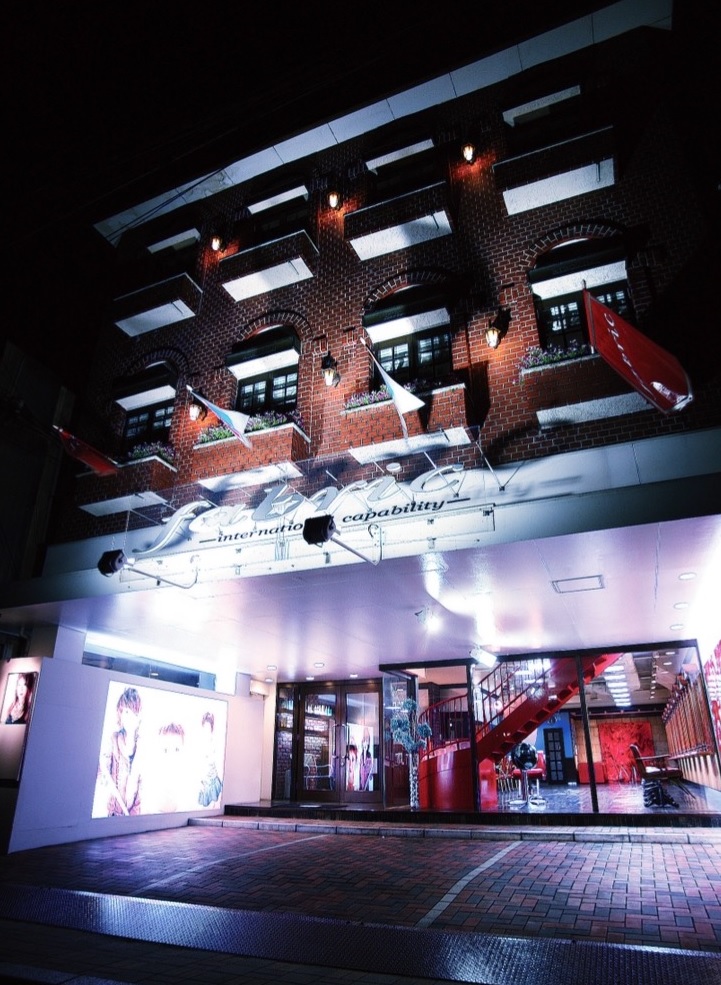 【田川後藤寺駅】≪月休7日・社会保険完備≫海外コンテストで度々優勝のオーナーから世界で通用する技術が学べます！！レベルの高い美容師を目指せるヘアサロン「fabric（ファブリック）」からアシスタント（美容師）の求人☆★☆