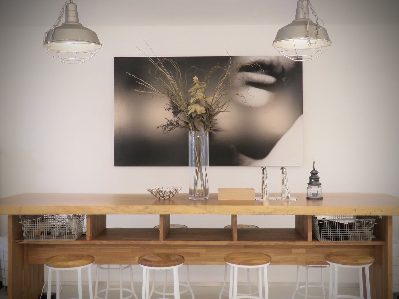 【西梅田】≪月給23万円〜≫≪完全週休2日≫≪社会保険完備≫ツイスパやフェードなど、トレンドに敏感なお客様担当したい方におすすめ！メンズ専門サロン！入客チャンスあり！「BARBER SHOP Cloud9（バーバーショップクラウドナイン）」からスタイリスト（美容師・理容師）の求人☆★☆