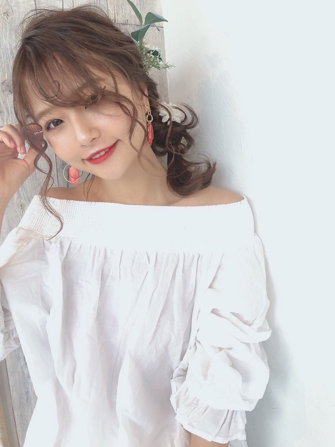 【天神橋商店街】≪保障給あり≫≪フリー40％／指名50％還元≫≪完全マンツーマン≫厳選した薬剤を使用し、上質なサロン体験をお届けする人気ヘアサロン！「Fika（フィカ）」からスタイリスト（美容師）の求人☆★☆