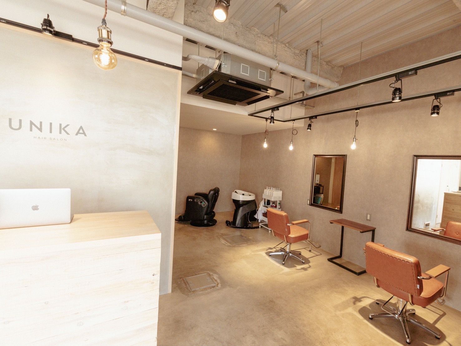 【北長瀬】≪マンツーマン施術≫≪産休育休制度あり≫≪着付け、ネイルの取り扱いあり≫業務委託なら報酬50万円も目指せる！ハイトーンが人気のトータルビューティーサロン「UNIKA（ユニカ）」からスタイリスト（美容師）の求人☆★
