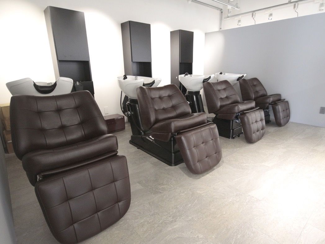 【心斎橋】≪月給20万円≫≪月8日休み≫≪社会保険完備≫デザインカラーも髪質改善も大人気なヘアサロン！≪最短2年デビュー≫営業時間通りに終了してレッスンに取り組めます！「CIERA.心斎橋（シエラ シンサイバシ）」からアシスタント（美容師）の求人☆★☆