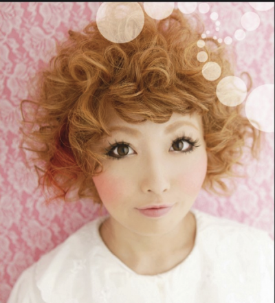 【河内花園】≪有給休暇有り≫≪土日休み可能≫通信生、新卒生OK！スタッフが元気で仲が良いです。何でも応援するスタンスで、着付け・セット・特殊系などの技術の習得もサポート！幅広い経験ができる「Funny locks（ファニーロックス）」からアシスタント（美容師）の求人☆★