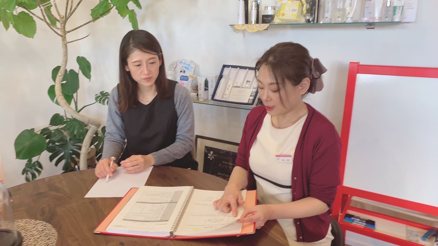 【西向日】≪1日5時間〜相談OK≫≪研修中も給与あり≫≪ジュビラン化粧品加盟店≫お客様のお悩みに併せてメニューを組み合わせOK！自分のファンをつくれるお仕事です！「エステティックジュビランマカリィ」からエステティシャンの求人☆☆