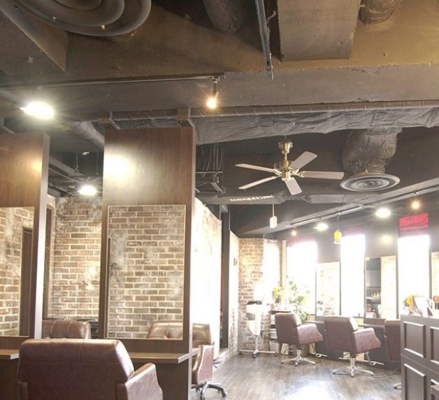 【渋谷駅】全国の主要都市や海外にも展開する大人気サロン！≪業務委託と正社員を選択可能≫歩合制 フリー45％／指名55％以上 圧倒的な集客力で月収50万円以上のスタッフも多数在籍中!独立を考えている方にもオススメ！全国に店舗展開する「AUBE HAIR garden（オーブヘアーガーデン）」からスタイリスト（美容師）の求人★☆