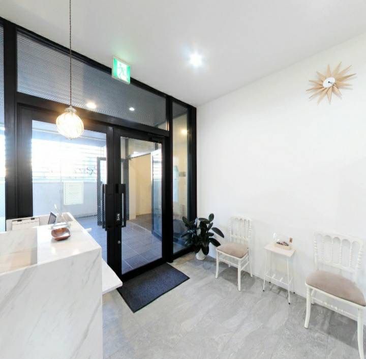 【大名】≪完全週休二日制・社会保険完備≫お客様に寄り添う髪質改善サロン!!売上が安定すれば働く時間の融通も対応可能!!自分の時間を大切にしながらお仕事できるヘアサロン「Retaaan(リターン)」からスタイリスト(美容師)の求人☆☆