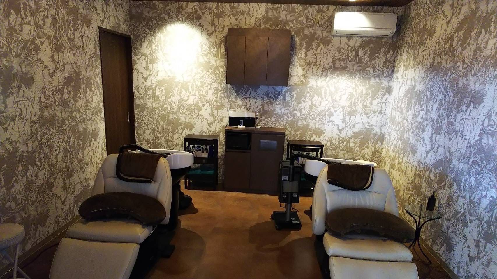 【志免】≪平均退勤時間18:00〜18:30・社会保険完備≫子育て中のママさんも歓迎！！全員接客で幅広い年代のお客様に愛されるヘアサロン「トップモード 志免店（トップモードシメテン）」からスタイリスト（美容師）の求人☆★