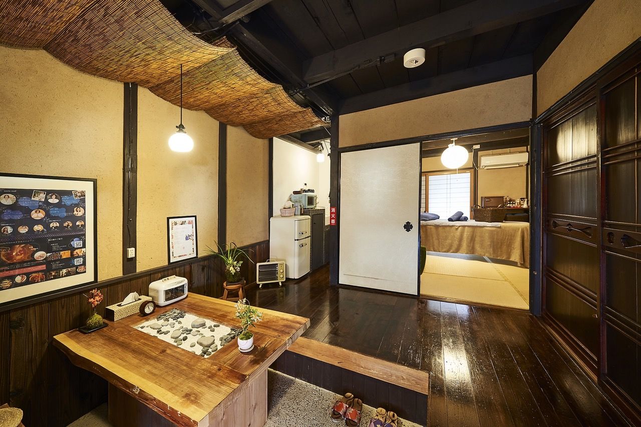 【京都駅】駅チカサロン！≪スタッフ同士仲良し≫≪充実の手当≫≪髪色、ネイル自由！ピアスOK！≫未経験でも活躍できる！タイ古式マッサージをはじめとした豊富なメニューを習得可能！！町家を改装したアットホームサロン「anela 京都駅店（アネラキョウトエキテン）」からエステティシャンの求人☆☆