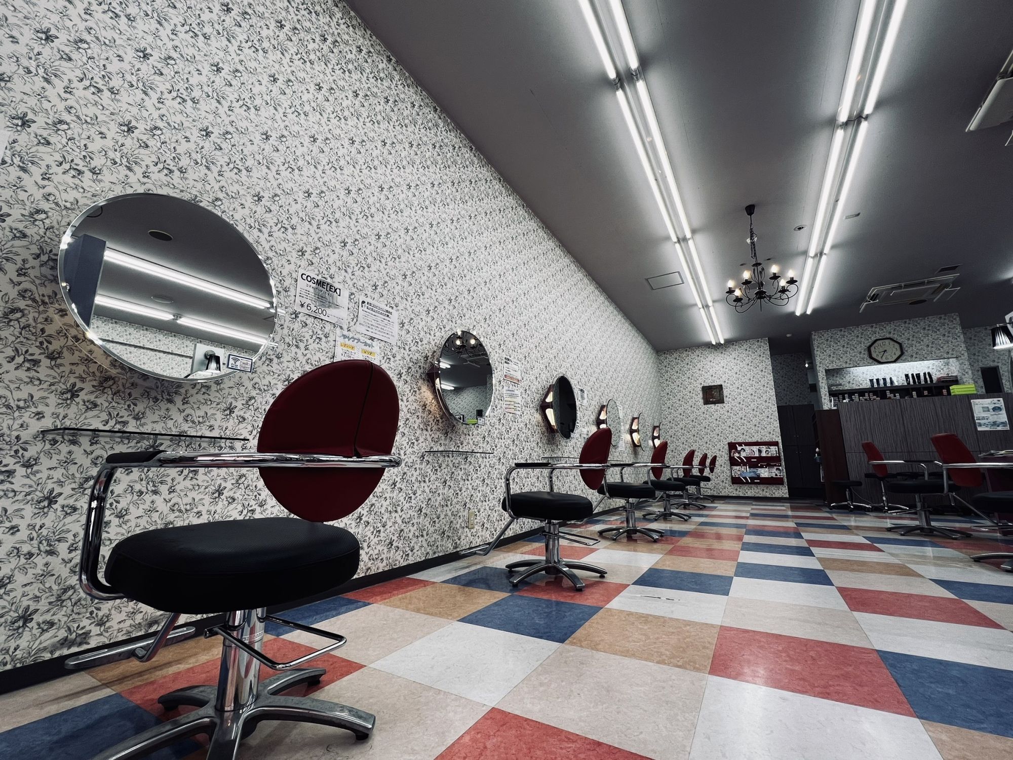 【西北見】≪日曜定休≫≪20時までに退勤可能≫≪新規入客チャンス多数≫≪ブランクがある方もOK≫地域密着の温かいサロンです！「Arrange（アレンジ）」からスタイリスト（美容師）の求人☆★