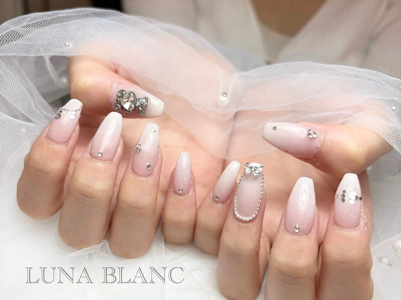 株式会社LUNA BLANC
