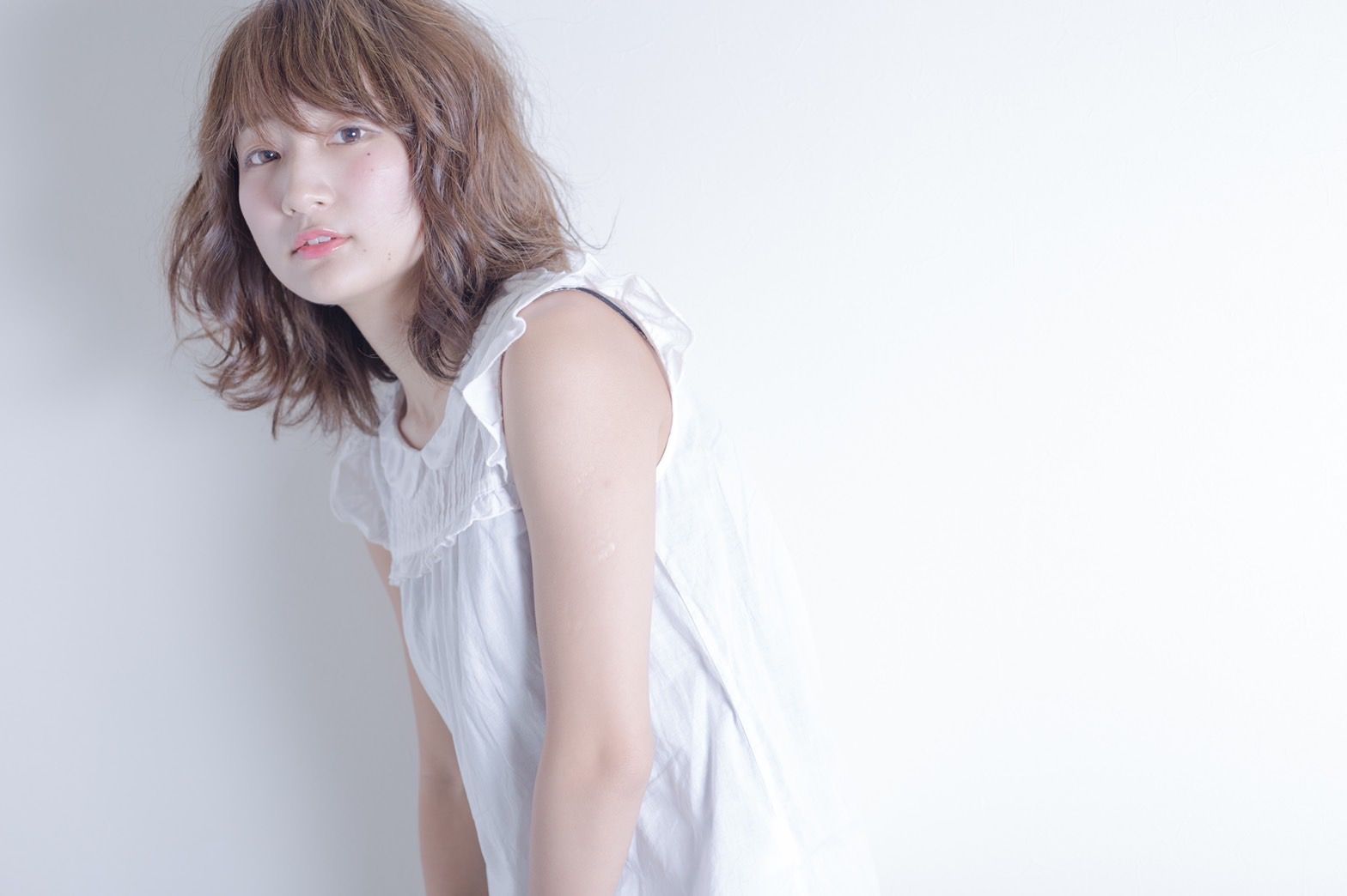 【小野駅】≪月給21万円or23万円スタート≫≪社会保険完備≫≪土日休みもOK≫≪有給休暇あり≫≪19時に退勤可能≫営業時間内のレッスンで効率よく学べます！抜群の待遇と髪質改善が人気の地域密着型サロン「Materica Hair Design（マテリカへアーデザイン）」からアシスタント（美容師）の求人☆★☆