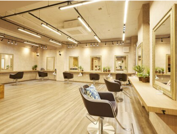 【横須賀中央】≪引っ越し手当あり≫≪エリア高水準の還元率！≫≪自由出勤制≫≪日払いOK≫のびのびと働ける環境を整えています！「Monica横須賀中央店（モニカヨコスカチュウオウテン）」からスタイリスト（美容師）の求人☆★