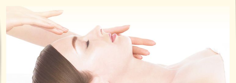 【京都駅】《完全週休2日制★社会保険完備★ボーナス年2回★》高いハンド技術で「東洋医学」「皮膚科学」をベースとしたメニューを展開する“カージュラジャ”待遇面抜群◎大手化粧品メーカー『ピアスグループ』からエステティシャンの求人です☆☆