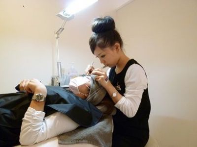 【表参道】≪5連続休暇制度あり≫≪月8日or月10日休みの選択制≫≪実働7.5時間≫≪ボーナスあり!≫≪カウンセリング重視≫メイク×アイラッシュ×アイブロウなどお客様のフェイスデザインを行っているお店「Kesalan Patharan 表参道店(ケサランパサランオモテサンドウテン)」からアイリスト(アイデザイナー・まつげエクステ)の求人☆☆