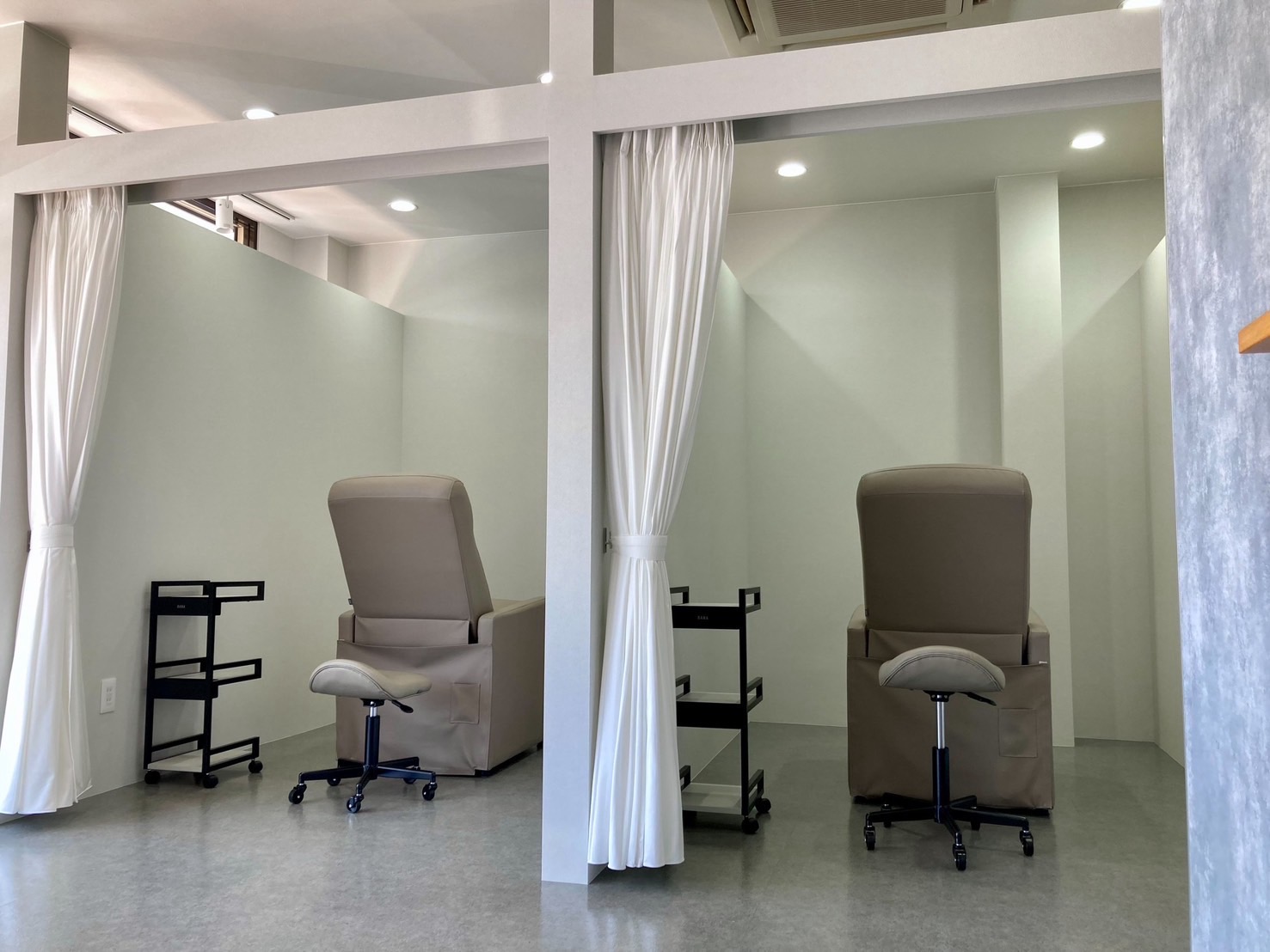 【赤塚駅】≪産休育休あり≫≪未経験OK≫≪営業時間内での研修≫トレンドを取り入れた高い技術力がウリのオシャレサロン！エリア高水準の待遇も魅力の「RIMURU by GLITTER（リムルバイグリッター）」からアイリスト（まつげエクステ・まつげパーマ・アイブロウ）の求人☆★