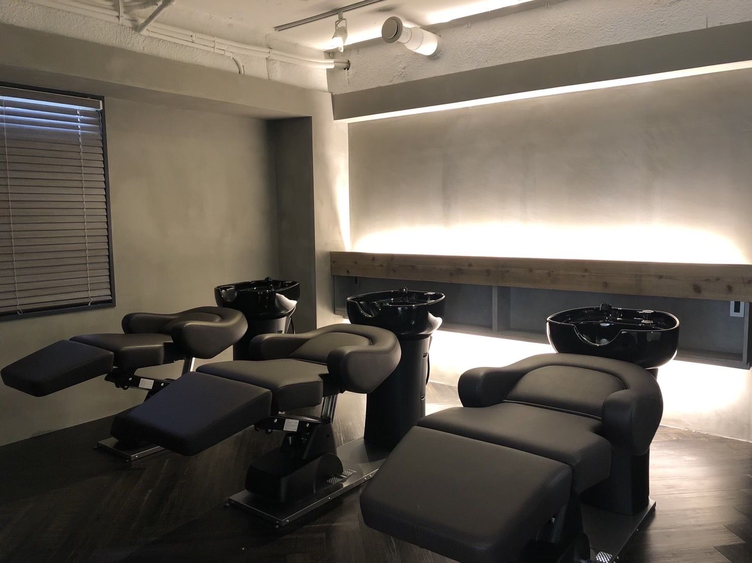 【ふじみ野】≪完全マンツーマン≫≪店販手当20％≫≪高単価サロン≫≪土日休みOK≫温かい雰囲気で、マンツーマン接客による丁寧な施術で大人気の「Ra:seek（ラシーク）」からスタイリスト（美容師）の求人☆☆