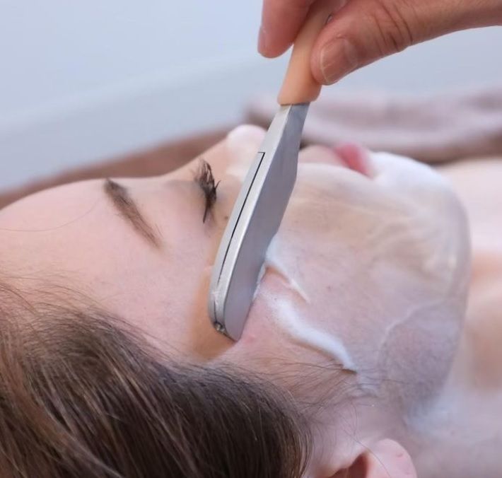 【三ヶ森駅】≪毎週日曜日休・社会保険完備・平均退勤時間18〜18時30分≫！！レッスンは営業中がメイン！！シェービングと合わせてフェイシャルエステもあるので幅広い技術が学べます！！理容師資格を活かして多くの女性をキレイにしていけるサロン「Rosemary（ローズマリー）」から理容師（シェービング）の求人☆☆