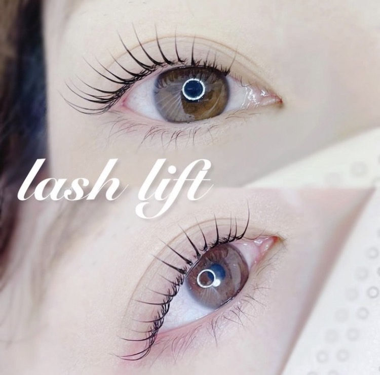 【梅田】≪新卒生大歓迎≫≪社会保険完備≫≪月8日休み≫人間関係もGOODな都会の可愛いアットホームサロン！お客様とも密に接客ができる落ち着いた空間が魅力的「lia（リア）」からアイリスト（アイデザイナー・まつ毛エクステ）の求人☆☆