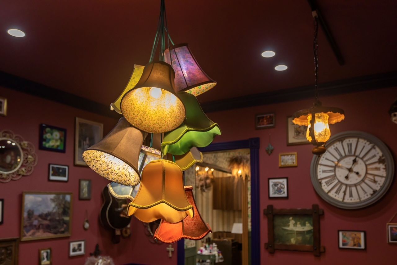 【守山駅】≪有名集客サイト受賞サロン≫≪県内トップクラスの売上!≫≪月8,9日休み≫≪日曜休みあり≫≪最短2年でデビュー可能≫オーナーさんからマンツーマンで技術を学べる!営業時間内レッスンOK!アイラッシュや着付けメイクも学べるサロン◎アートのような可愛い空間で働いてみませんか?「Hair Dresser TiCA(ヘアードレッサーティカ)」からアシスタント(美容師)の求人☆★